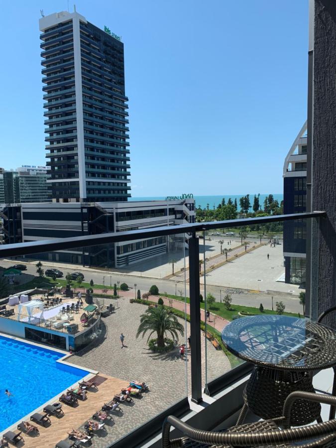 White Sails Apartment Batum Dış mekan fotoğraf